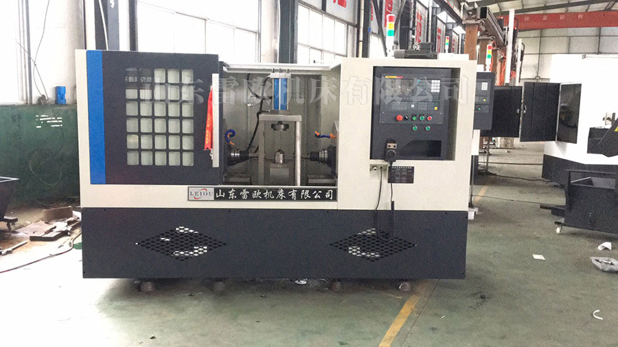 Case Study of Single-Station U-Type Deep Hole Drilling