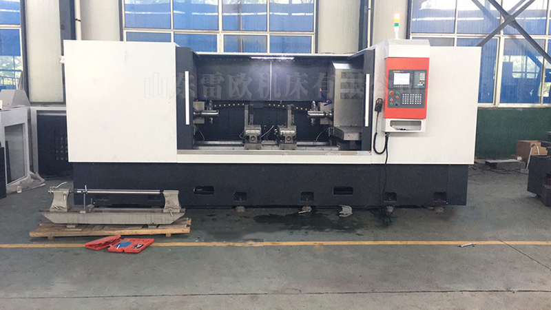 Anhui customer processing 1-meter round steel bar material milling end face drilling center hole machine tool